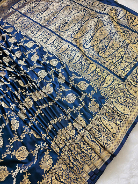 Banaras Wine Purple Premium Mashru Silk Saree with Antique Gold Zari Floral Buttas & Grand Banarasi Jaal Pallu