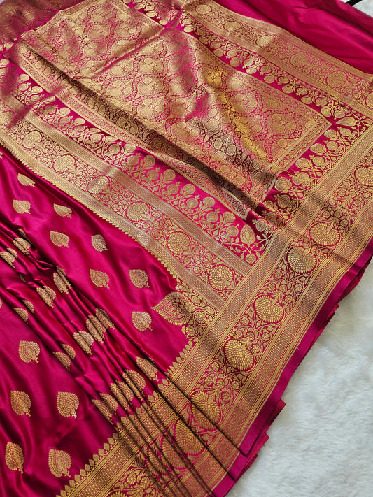 Banarasi Emerald Green Premium Mashru Silk Saree with Antique Gold Zari Buttas & Banarasi Floral Border