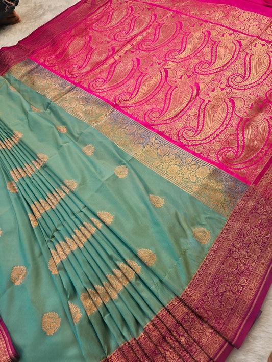 Banarasi Premium Soft Katan Silk Banarasi Saree with Gold Zari Buti & Contrast Magenta Border