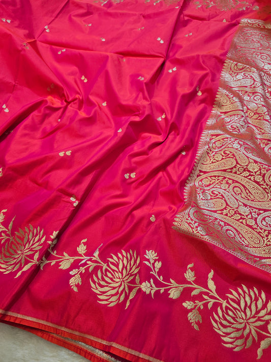 Banarasi Premium Rani Pink Mashru Silk Saree with Antique Gold Paisley Woven Pallu & Floral Zari Border