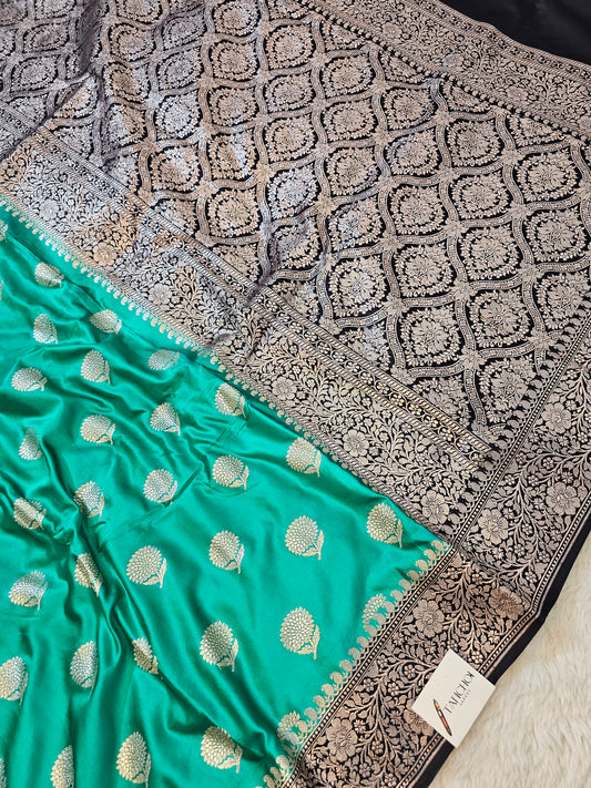 Banarasi Vibrant Sea Green & Black Banarasi Mashru Silk Saree with Heavy Zari Jaal Pallu