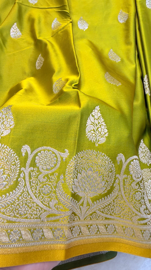 Banarasi Premium Parrot Green Mashru Silk Saree with Silver Zari Butti & Grand Woven Pallu