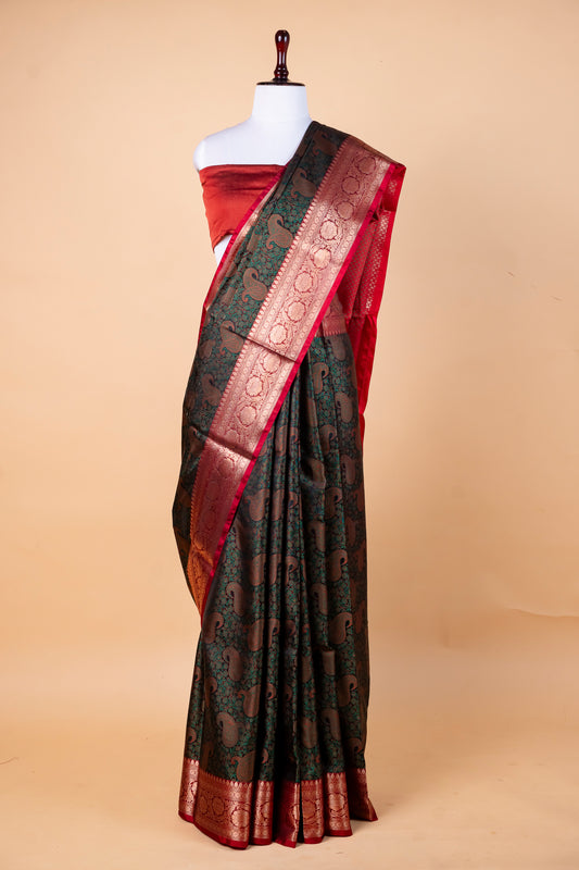 Jamdani Silk Saree – Heritage Weave in Deep Green & Red