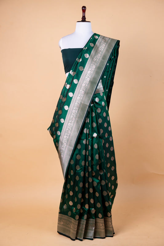 Kela Silk Saree – Emerald Green Elegance with Silver Zari