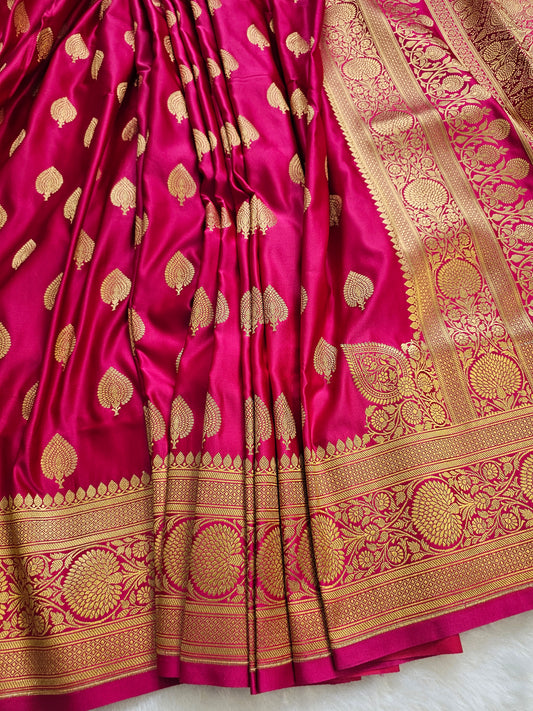 Banarasi Emerald Green Premium Mashru Silk Saree with Antique Gold Zari Buttas & Banarasi Floral Border