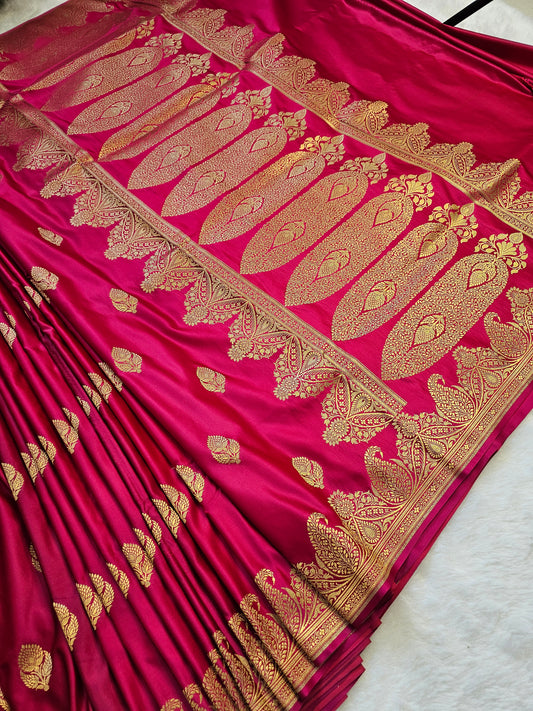 Banarasi Rani Pink Premium Mashru Silk Saree with Antique Gold Zari Paisley Pallu & Banarasi Floral Border