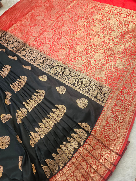 Banarasi Premium Soft Katan Silk Banarasi Saree with Gold Zari Buti & Rich Contrast Pallu – Black & Red