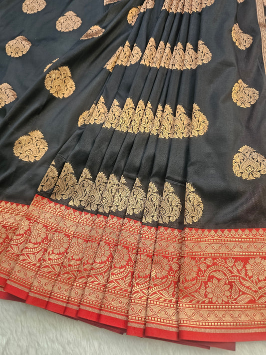 Banarasi Premium Soft Katan Silk Banarasi Saree with Gold Zari Buti & Rich Contrast Pallu – Black & Red