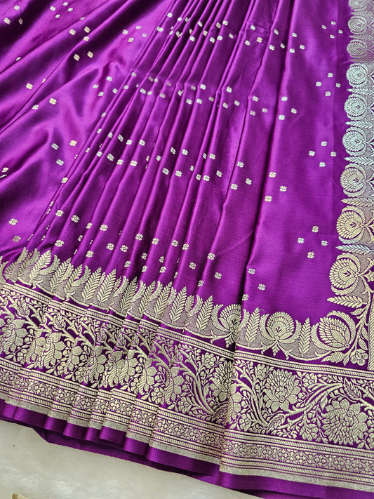 Banarasi Royal Purple Mashru Silk Saree with Gold Zari Butti & Grand Banarasi Woven Pallu