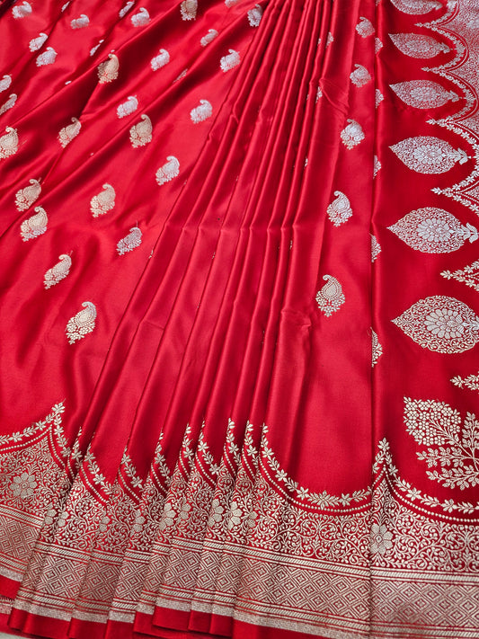 BanarasiRoyal Red Mashru Silk Saree with Silver Zari Paisley Jaal Pallu & Banarasi Weaving