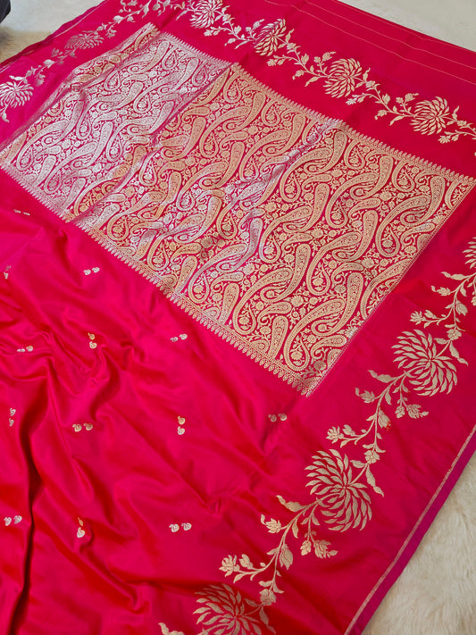 BanarasiPremium Rani Pink Mashru Silk Saree with Antique Gold Paisley Woven Pallu & Floral Vine Zari Design
