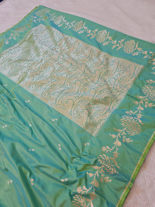 BanarasiPremium Mint Green Mashru Silk Saree with Antique Gold Paisley Woven Pallu & Floral Vine Zari Design