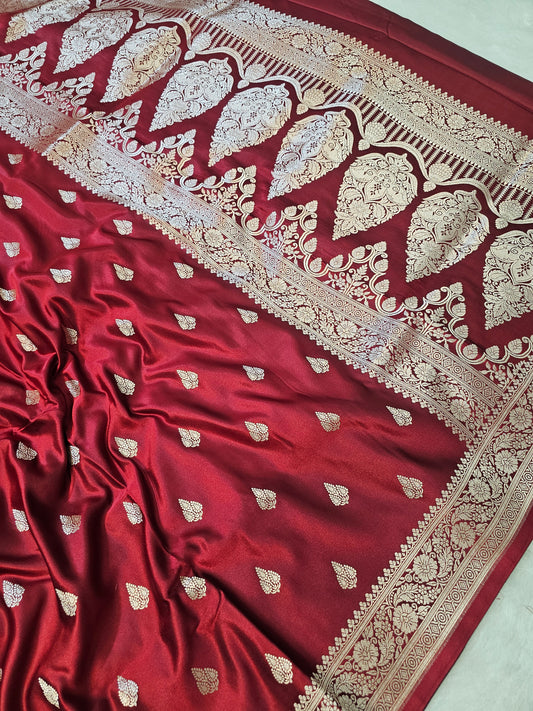 Banarasi Premium Mashru Silk Saree in Deep Maroon with Antique Gold Zari Buti & Grand Paisley Woven Pallu