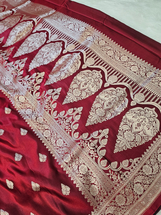 Banarasi Premium Mashru Silk Saree in Deep Maroon with Antique Gold Zari Buti & Grand Paisley Woven Pallu