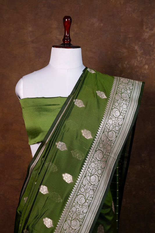 Bottle Green Kela Silk Saree with Zari Buti & Traditional Border