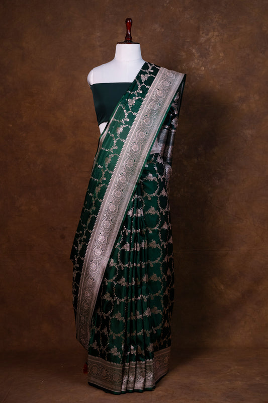 Deep Emerald Green Pure Banarasi Mashru Silk Saree with Intricate Zari Jaali Weaving