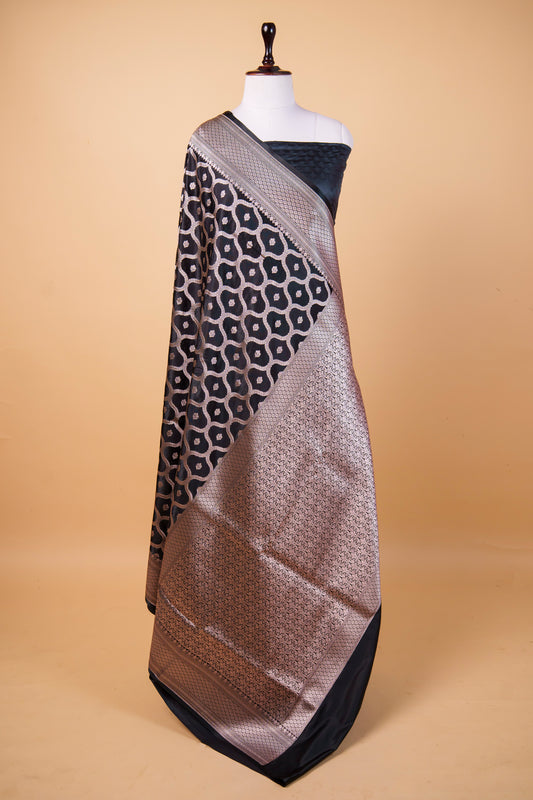 BanarasiPremium Black Mashru Silk Saree with Silver Zari Geometric Weaving & Rich Banarasi Pallu